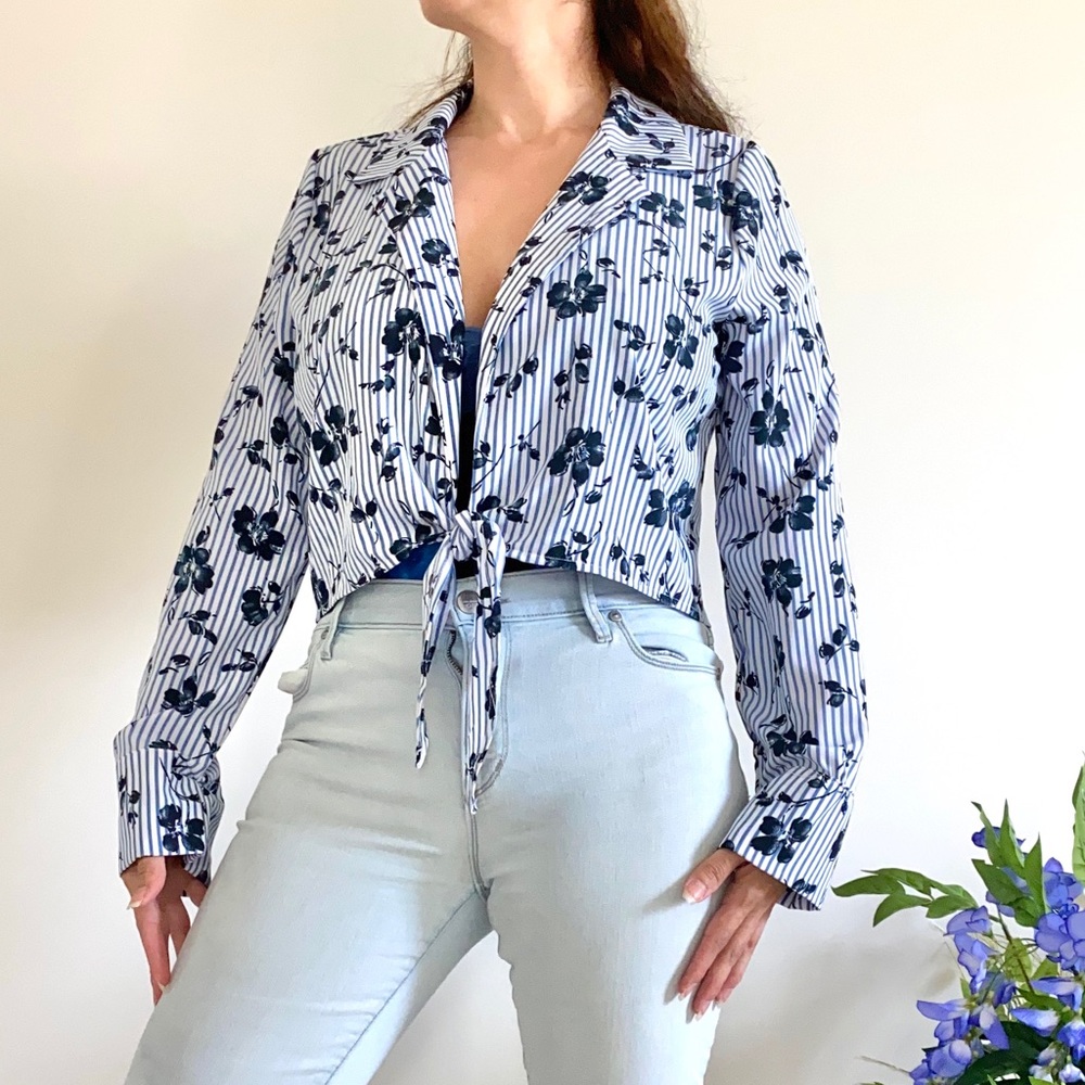 Floral Stripe Front Tie blouse